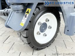 Combilift C3000 GAS DUPLEX 4100 WIDE POSITIONER