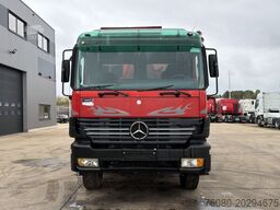 Mercedes-Benz Actros 4143 (GRAND PONT / BOITE MANUELLE / LAME...
