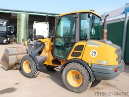 VOLVO L25F-Z - Nr.: 832