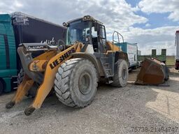 LIEBHERR L580 Radlader