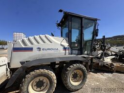 New Holland F106.6A 6x6 12 TON RÓWNIARKA