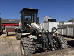 New Holland F106.6A 6x6 12 TON RÓWNIARKA