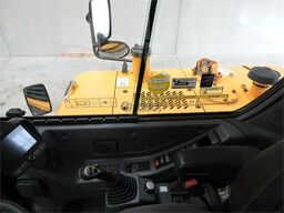 HYUNDAI R55W