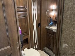 Thor Tuscany 38 US LINER AUTARK 1860WP 1120Ah