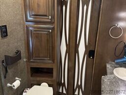 Thor Tuscany 38 US LINER AUTARK 1860WP 1120Ah