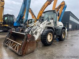 Liebherr L 524