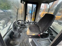 Liebherr L 524