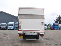 MAN TGL 12.220 2020 Dhollandia 305.740km