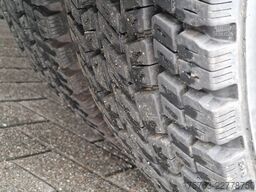 Scania P250 4x2 - Box with sidedoors - Zepro loadlift ...