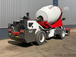 Minrui 4M3 Self Loading Concrete Mixer 4x4
