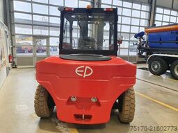 EP Equipment EFL 702 / 7T / Triplex: 5,40m / ZVG
