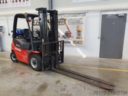 Manitou MI 25 G / Triplex: 4.70m / nur 1.976h! / SS