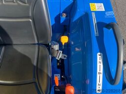 Das Fahrzeughaus GmbH Das Fahrzeughaus GmbH Das Fahrzeughaus GmbH