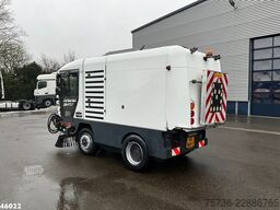 Ravo 580 with 3-rd brush
