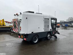 Ravo 580 with 3-rd brush