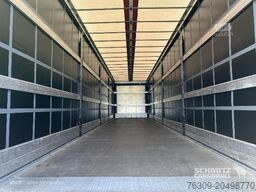 Schmitz Cargobull Curtainsider Standard Getränke
