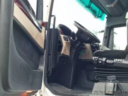 MAN TGX 26 510 6x2 - Box with sidedoors - Retarder ...