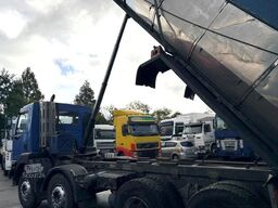 Renault Kerax 420 DCI 8x4 FULL STEEL KIPPER (ZF16 MANUA...