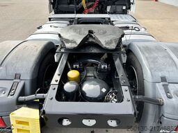 MAN TGX 18.400 4x2 BLS / 2 Tanks / ACC / ADR AT