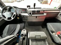 MAN TGX 18.400 4x2 BLS / 2 Tanks / ACC / ADR AT