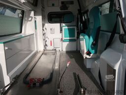 VOLKSWAGEN T5 Transporter Hochdach lang/KTW/Klima/FN: A29