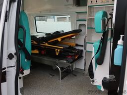 VOLKSWAGEN T5 Transporter Hochdach lang/KTW/Klima/FN: 26