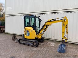 KOMATSU PC26MR-3 / 2020 BJ / 2 x Löffel