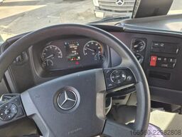 Mercedes-Benz Atego 818
