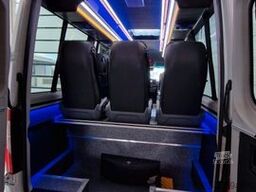 MERCEDES-BENZ 519 Allrad 4 x 4 Vorlauffahrzeug neue ADA