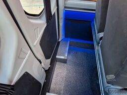 MERCEDES-BENZ 519 Allrad 4 x 4 Vorlauffahrzeug neue ADA