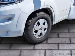 CARADO T 334 *Hubbett*NAVI*RFK*