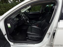 SKODA Superb 2.0 TDI SCR DSG Active Combi Panoramadach
