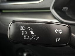SKODA Superb 2.0 TDI SCR DSG Active Combi Panoramadach