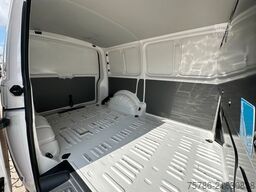 VW T6.1 L1 KA/ Komfort-Paket Plus/ 3 Sitze/ E6