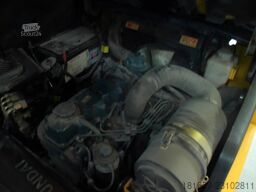 HYUNDAI 25D -7