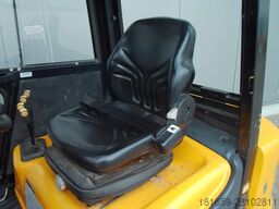 HYUNDAI 25D -7