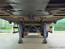 KRAKER CF-X2 WALKING FLOOR 2X STEERING AXLE TOP CONDITI