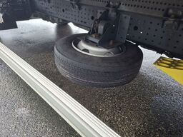 FUSO Canter 7C18 3-Sitzer Klima Ladebordwand