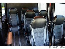 Mercedes-Benz 319 L3H2 9-Sitzer