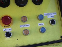 verdegro screen projector full complete with laptop/soft...