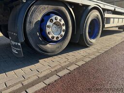 Renault Premium 410.26, Chicken, Hühner, Kippen, Galinhas