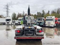 VOLVO FMX-460 8x4 UT26