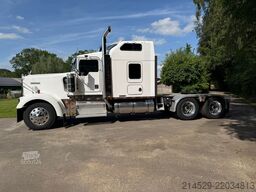 Kenworth W900L