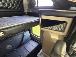 Kenworth W900L