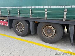 Schmitz Cargobull Curtainsider Mega