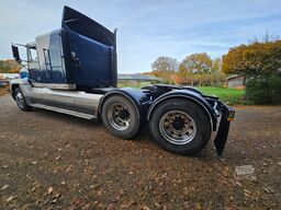 Freightliner FLD 120