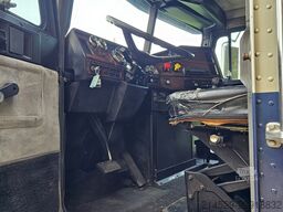 Freightliner FLD 120