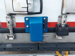 SCHMITZ CARGOBULL SKO24 ThermoKing SLXi 300