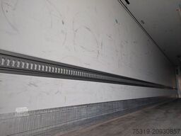 SCHMITZ CARGOBULL SKO24 ThermoKing SLXi 300