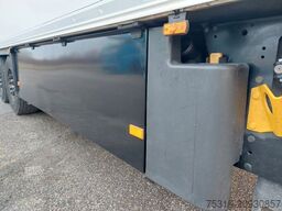 SCHMITZ CARGOBULL SKO24 ThermoKing SLXi 300